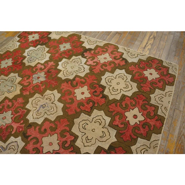 1900s Beige Geometric Folk Art Antique American Hooked Rug 5' 7'' X5' 7'' Woven Carpet For Sale In New York - Image 6 of 11