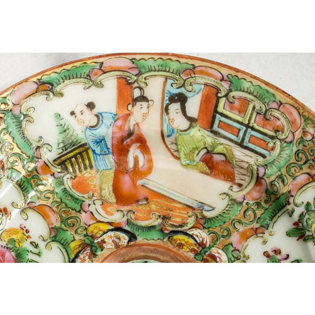Wonderful Collection (4) Antique Chinese Export Small Rose Medallion Porcelain Plates Hand Painted Famille Rose Chinoiserie Home Decor For Sale - Image 12 of 18