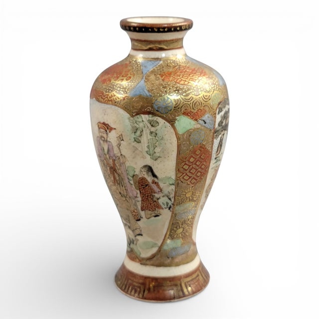 Antique Japanese Meiji Satsuma Miniature Vase from Chosei For Sale - Image 5 of 13