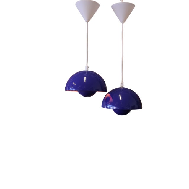 Vintage Pendant Lamp in Cobalt Blue Metal and Red Inside Cup by Verner Panton for Louis Poulsen, 1960s, Set of 2 For Sale - Image 15 of 16