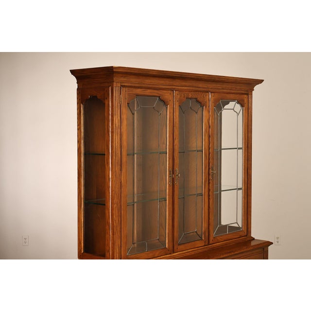 Ethan Allen Traditional Oak Lighted China Cabinet For Sale - Image 9 of 18