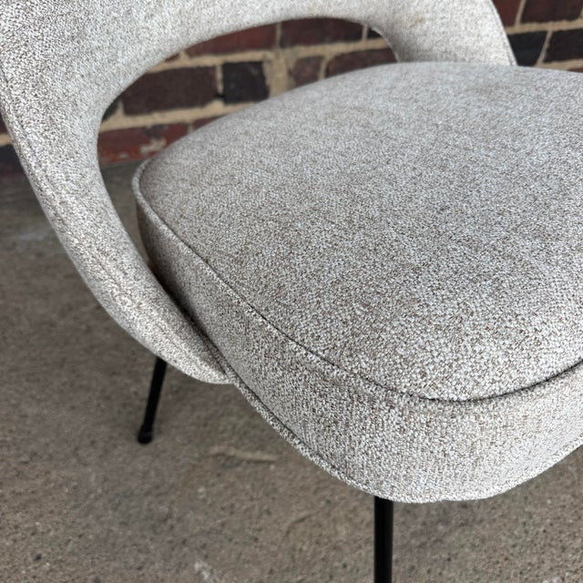 Knoll Pair of Early Eero Saarinen for Knoll Executive Side Chairs For Sale - Image 4 of 12