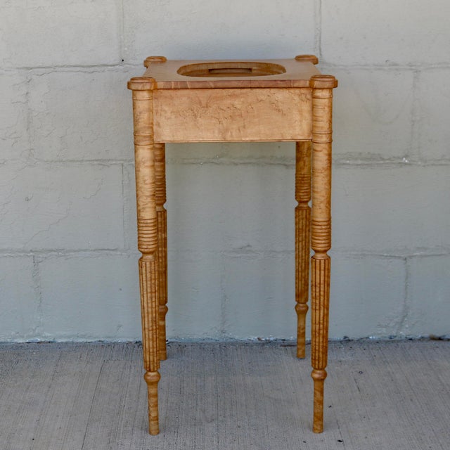 Staffordshire 1984 Handcrafted One Drawer Bird’s Eye Maple Display Stand With Blue and White Platter For Sale - Image 4 of 18