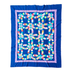 Signed and Dated 1939 Amish Double Wedding Ring Quilt