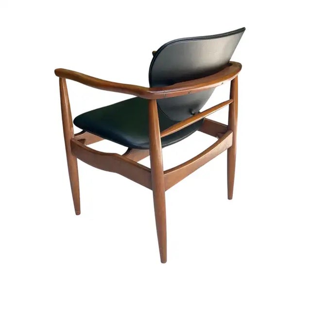 Set of 4 Finn Juhl Attributed Mid Century Walnut Dining Chairs, Denmark, 1950s For Sale - Image 9 of 18