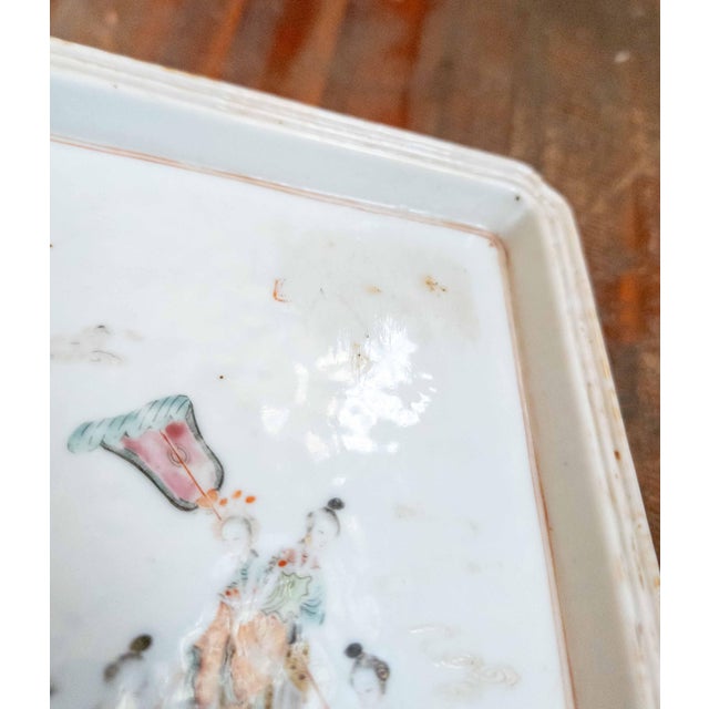 19th Century Chinese Porcelain Tray in Famille Rose Palette, Probably Daoguang Period For Sale - Image 12 of 18