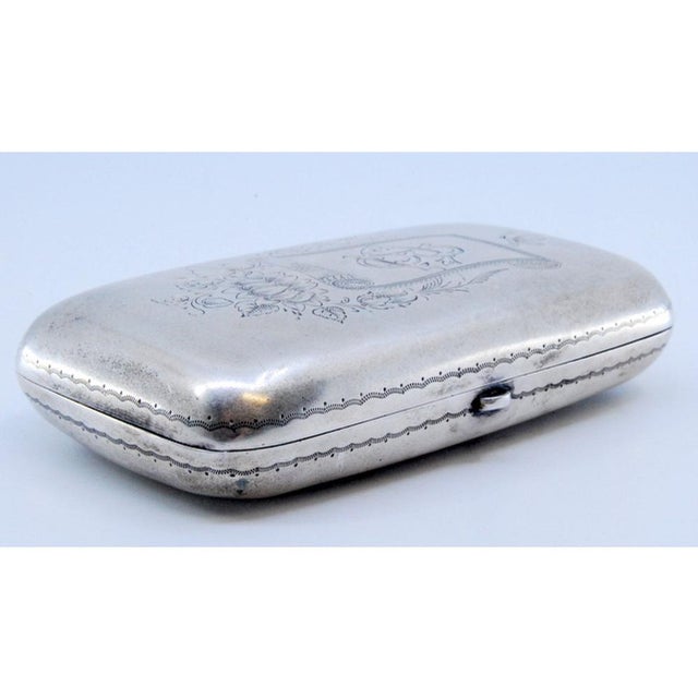 Silver Cigarette Case with Embossed Applications on the Lid and Gold Interior For Sale - Image 4 of 11