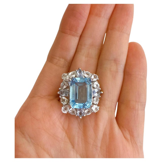Bochic "Capri" Vintage Blue Topaz Ring Set In 18K Gold & Silver For Sale - Image 15 of 18