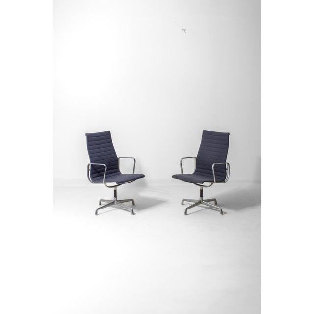 EA109 Office Chairs in Blue Grey Fabric by Charles and Ray Eames for Herman Miller, 1980s, Set of 6 For Sale - Image 10 of 18