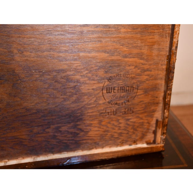 1930s Weiman English Regency Flame Mahogany Inlay Leather Top Drop Leaf Coffee Table For Sale - Image 12 of 18