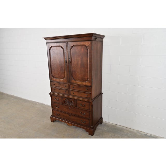 English Drexel Heritage Georgian Carved Mahogany Armoire Dresser or Gentleman's Chest For Sale - Image 3 of 11