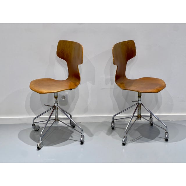 Set of Vintage Model 3113 Swivel Office Chairs by Arne Jacobsen for Fritz Hansen, 1960s For Sale - Image 3 of 13