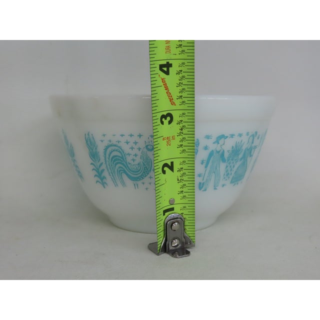 Pyrex Mid Century Pyrex Amish Butterprint Mixing Bowl Farmhouse 4670b For Sale - Image 4 of 16