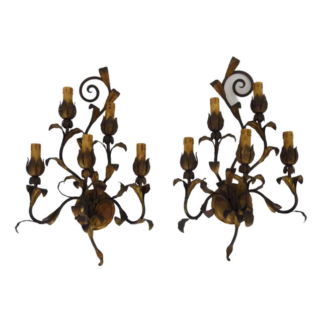 Vintage Italian Foliage Flower Wall Lights in Gold Metal, 1950s For Sale