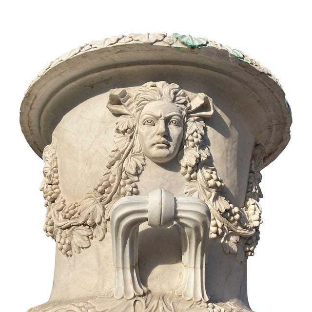 Pair of large white marble garden vases – 20th century. Dimensions (Ø x Height) cm 100 x 218