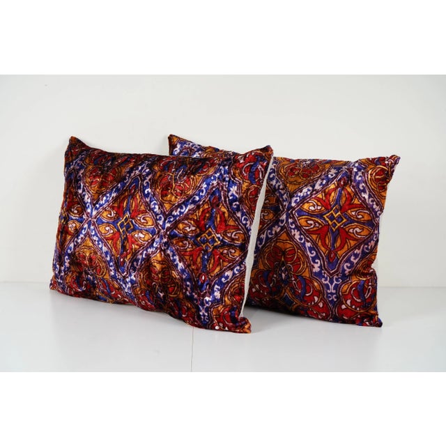 Mid-Century Modern Turkish Velvet Pillow Cover - A Pair For Sale - Image 3 of 4