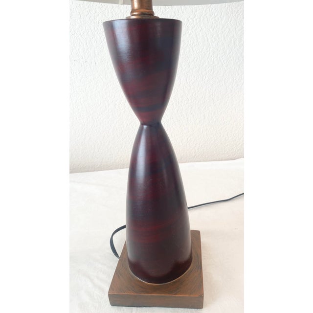 Vintage Mid-Century Modern Design Pair of Hourglass “Turned” Shaped Two-Toned Dark Lamps Excellent Condition For Sale In Denver - Image 6 of 12