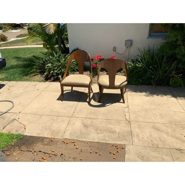 2000 - 2009 1990s Vintage Spoonback Chairs - a Pair For Sale - Image 5 of 5