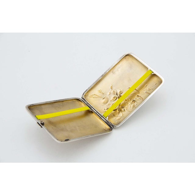 Silver Cigarette Case with Art Nouveau Reliefs, in Good conditions.