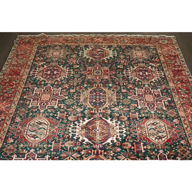 Emerald Green Vintage Persian Heriz rug no. 10949 For Sale - Image 10 of 13