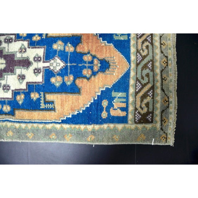 Medalloin Design Turkish Anatolian Small Rug For Sale - Image 4 of 6