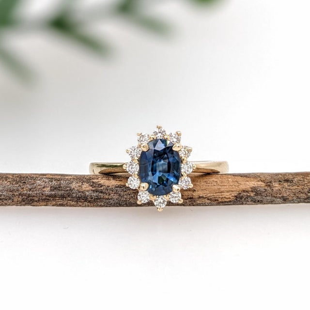 Blue Sapphire Ring With Diamond Accents: Solid 14k Gold, Oval 7x5mm, Size 6.75 For Sale - Image 4 of 7