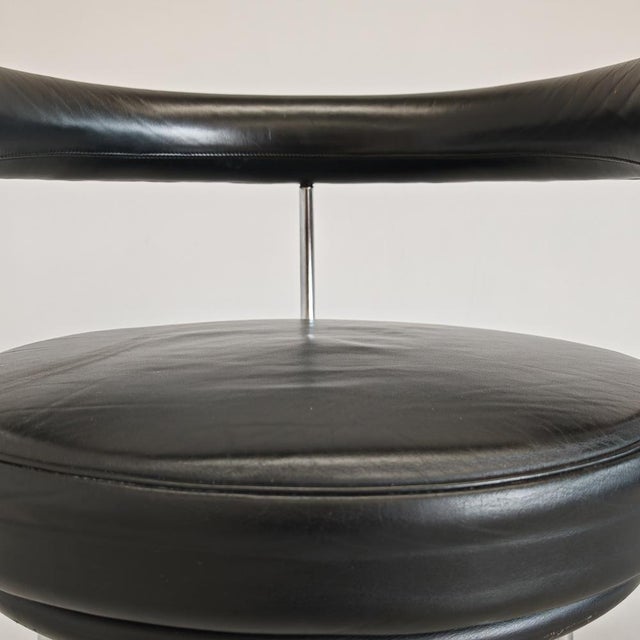 Black LC7 Swivel Armchairs by Charlotte Perriand for Cassina, 1980s, Set of 2 For Sale - Image 8 of 18