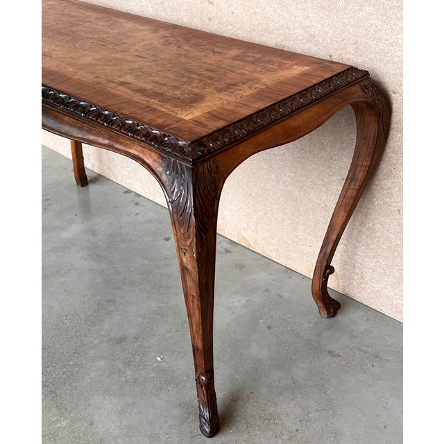 Vintage Burl Walnut Queen Anne Style Rectangular Coffee Table For Sale In Miami - Image 6 of 12