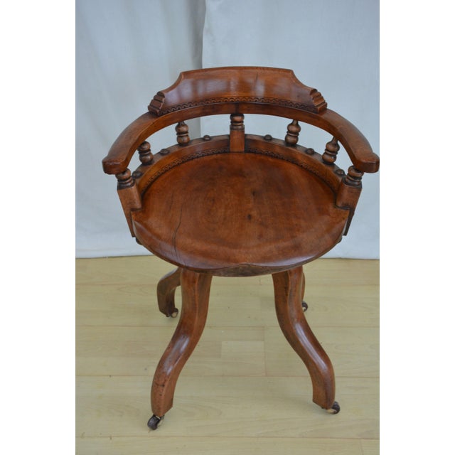 19th Century Antique 19th Century Victorian Walnut Revolving Desk Chair For Sale - Image 5 of 18