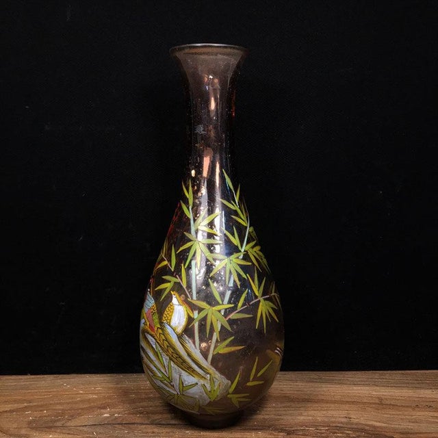 Add a touch of delicate artistry to your home with this exquisite vintage Chinese inside-painted glass vase. This elegant...