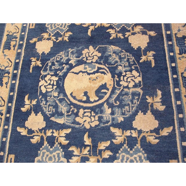 Chinese 1800s Blue Navy Medallion Foo Dog Antique Chinese Ningxia Rug 4'10" X 6'9" Handknotted Wool Carpet For Sale - Image 3 of 5