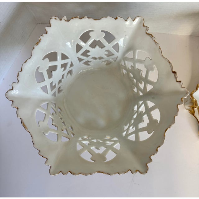 Pair of French Old Paris Style Reticulated Porcelain Jardinieres With Parcel Gilt Decoration For Sale In Los Angeles - Image 6 of 12