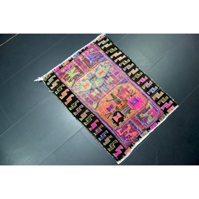 Vintage Multicolor Turkish Small Rug For Sale - Image 4 of 6