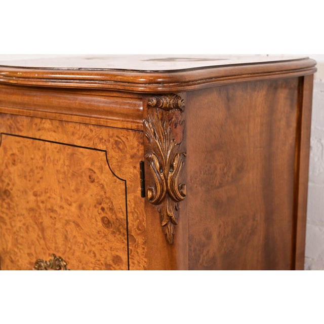 Romweber French Provincial Louis XV Burl Wood Nightstand, Circa 1920s For Sale In South Bend - Image 6 of 11