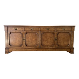 1970s Hollywood Regency Mastercraft Burl Wood Buffet / Credenza For Sale
