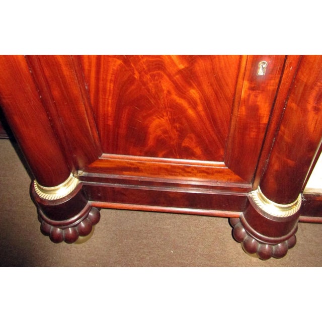 19th Century American Empire Flame Mahogany Sideboard For Sale In Savannah - Image 6 of 13