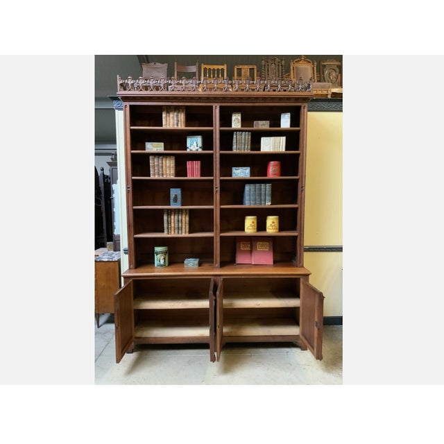 Antique Neo-Gothic Bookcase in Oak, 1880 For Sale - Image 11 of 13