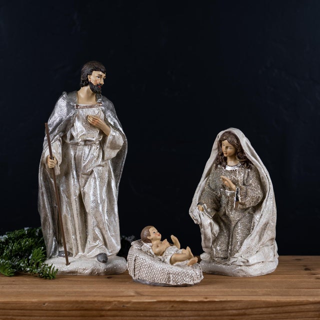 Holy Family Nativity Figurines (Set of 3) For Sale In Chicago - Image 6 of 6