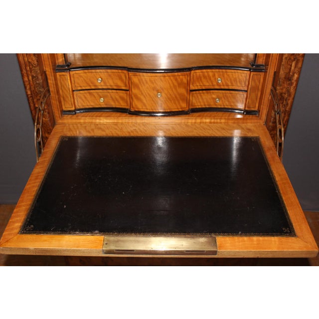 Brown Louis Philippe Secretaire in Burr Walnut, 1800s For Sale - Image 8 of 18