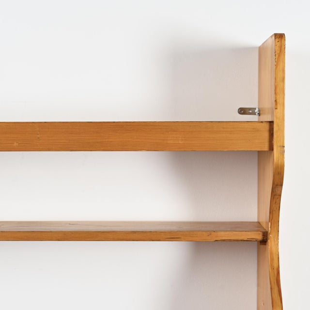 1970s Pine Wall Shelf attributed to Charlotte Perriand for Les Arcs, 1800 For Sale - Image 5 of 15