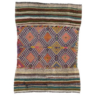 Vintage Kilim Rug-4′7″ × 6′3″ For Sale