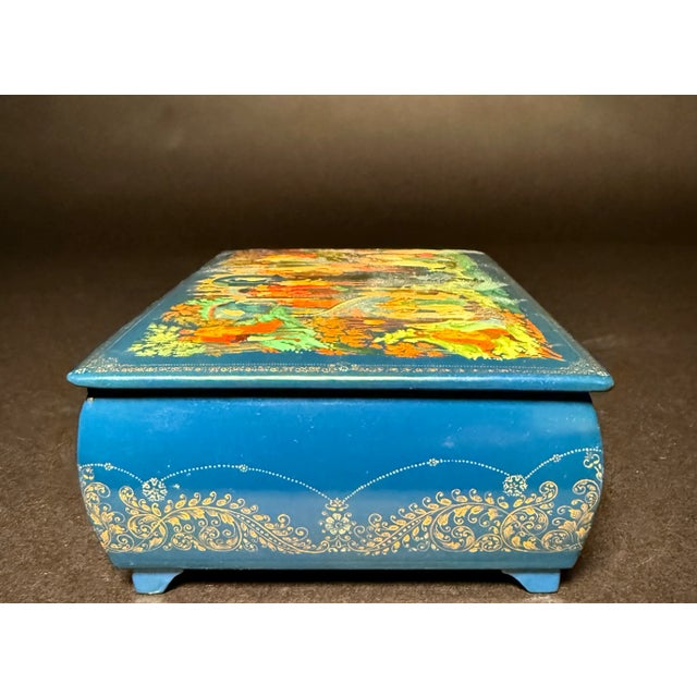 Paper Late 20th Century Hand-Painted Lacquer Box – Swan Lake Scene For Sale - Image 7 of 11