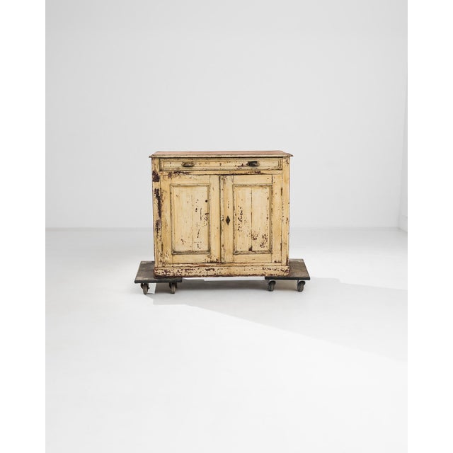 1900 - 1909 1900s French Patinated Buffet For Sale - Image 5 of 18