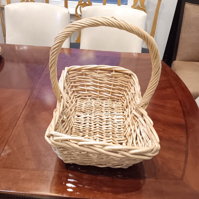 Mid 20th Century Vintage Large French Natural Hand Woven Wicker Basket For Sale - Image 9 of 18