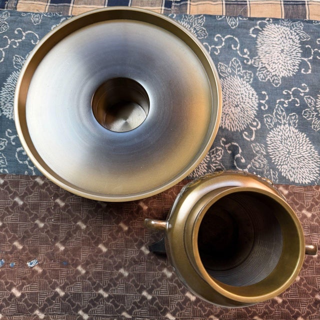 Bronze Usubata Ikebana Vase with Dragon and Tiger, Japan, 1990s For Sale - Image 13 of 18