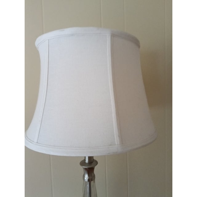 Metal Transitional Silver & Ribbed Glass Table Lamp With Classic White Shade For Sale - Image 7 of 9