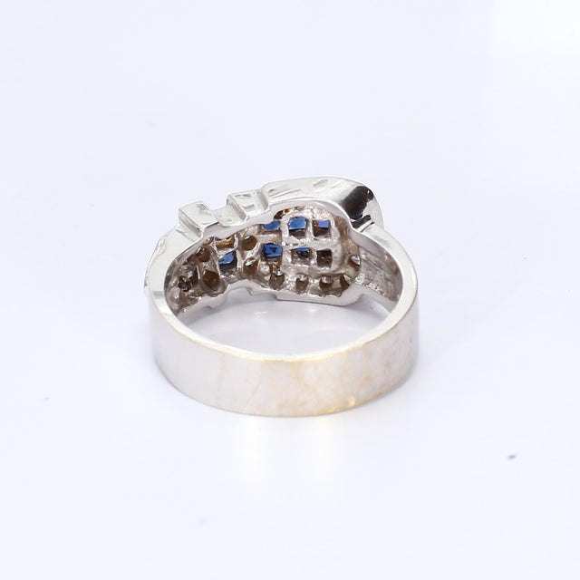 Modern Late 20th Century18k White Gold Buckle-Style Ring With Diamond & Sapphire Accents, Size 7.25 For Sale - Image 3 of 4
