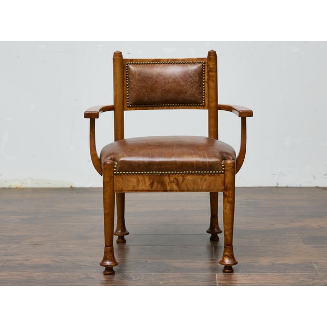 Early 20th Century Early 20th Century English Burl Wood Armchair with Leather Upholstery and Turned Disc Feet For Sale - Image 5 of 12