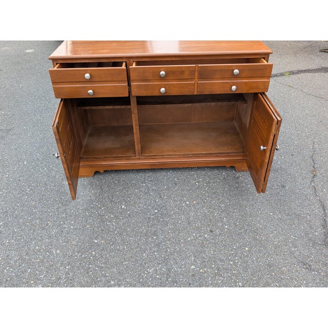 Brown Vintage Ethan Allen Baumritter Heirloom Nutmeg Maple Console Sideboard Credenza For Sale - Image 8 of 12