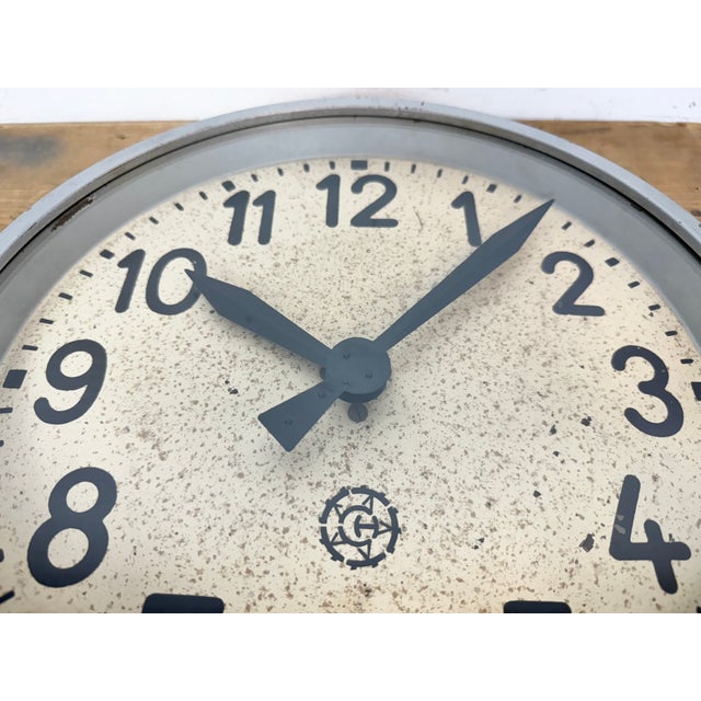 Industrial Factory Grey Wall Clock from Chronotechna, 1950s For Sale - Image 11 of 18